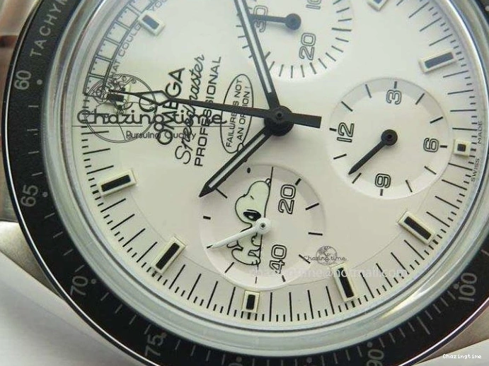 0516 Efficient Speedmaster JHF SS Snoopy Award 45th Anniversary White dial On SS Bracelet 8239